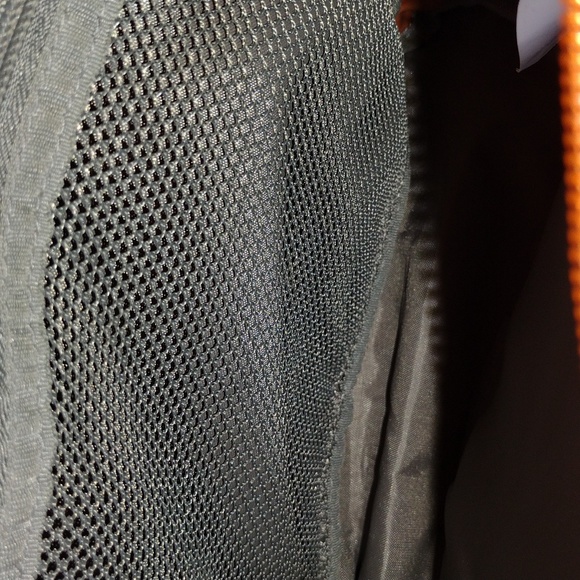 The outdoor waist pack fanny pack - Picture 4 of 7